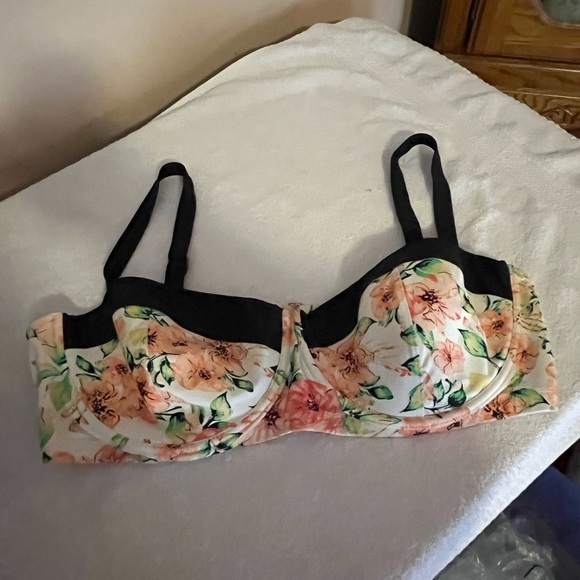 Ava & Viv Floral Swim Top Sz 26W - Picture 2 of 8